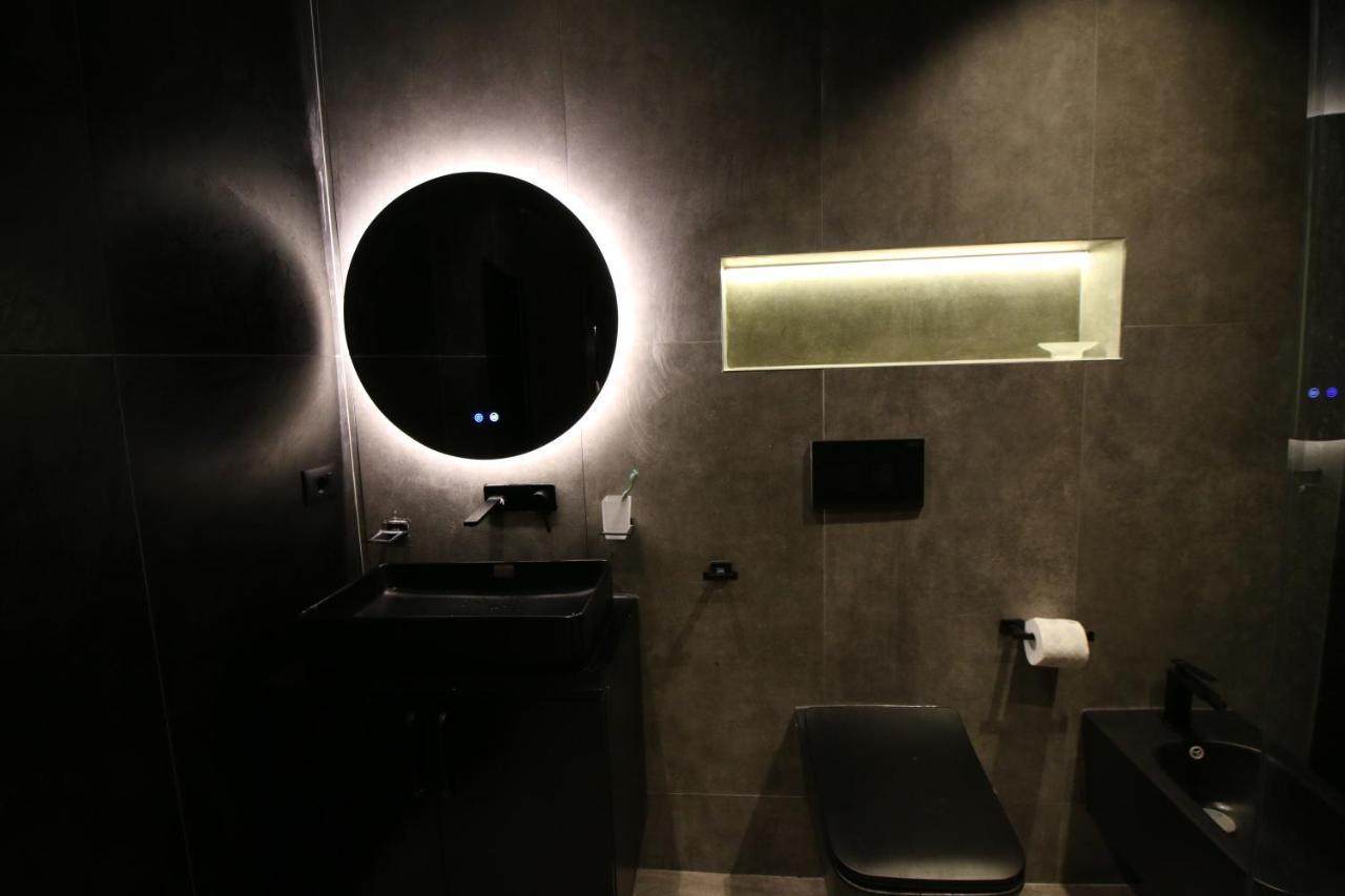King'S Apartment Korce Luaran gambar