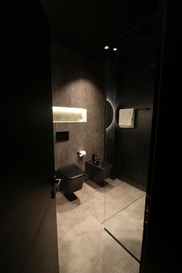 King'S Apartment Korce Luaran gambar